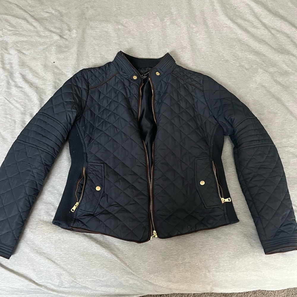 NAVY BLUE LIGHT JACKET FOR SALE!! 🌸🌸🌸
